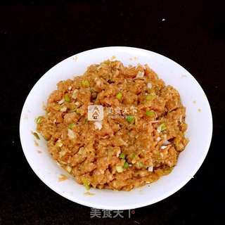 【芹菜猪肉馅儿~】的做法步骤:4