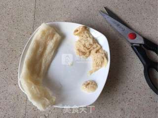 莲子竹荪土鸡汤的做法步骤:4