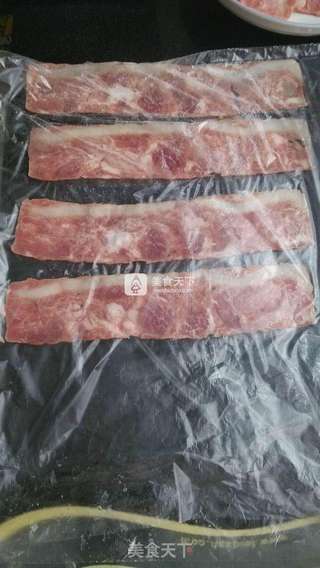 培根披萨的做法步骤:3