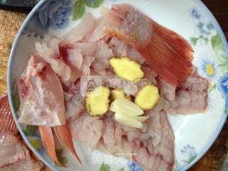 夏季最开胃-酸酸甜甜松鼠鱼的做法步骤:4