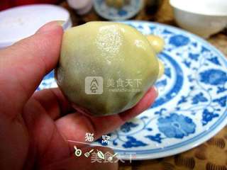 广式蛋黄月饼的做法步骤:9