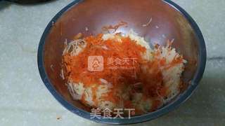 土豆胡萝卜软煎饼的做法步骤:2