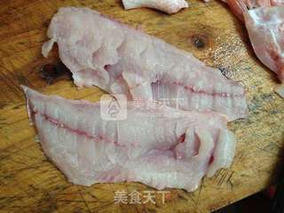 夏季最开胃-酸酸甜甜松鼠鱼的做法步骤:2