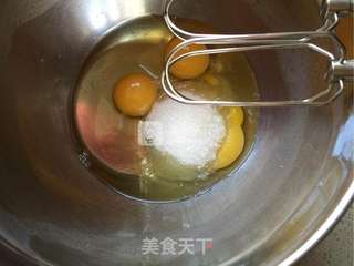 奶油裱花纸杯蛋糕的做法步骤:3
