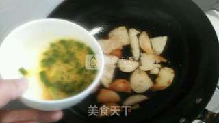 炒馒头片的做法步骤：3