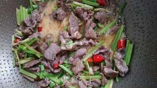 小炒牛肉的做法步骤：10