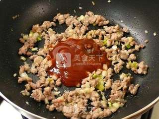 鱼香荸荠炒秋葵的做法步骤:4