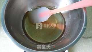 豆沙蛋黄月饼的做法步骤：1