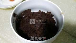 豆沙蛋黄月饼的做法步骤：5