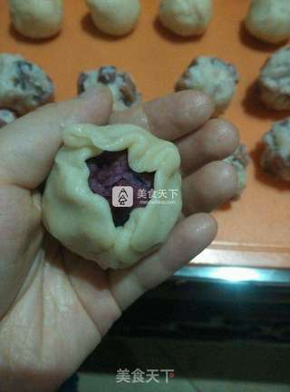 紫薯蔓越梅冰皮月饼的做法步骤:7