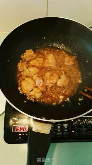 蜜汁鸡腿肉的做法步骤:5