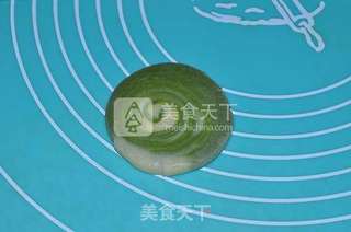 抹茶蛋黄酥的做法步骤:14