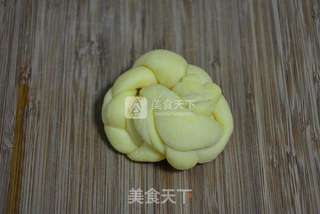 绣球面包的做法步骤:10