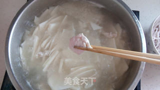 汆肉笋片米线的做法步骤:8