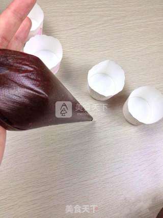 巧克力熔岩蛋糕的做法步骤:5