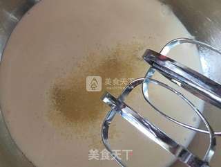 纸杯蛋糕之奶油裱花的做法步骤:15