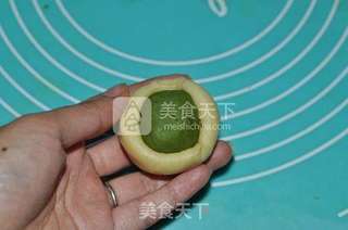 抹茶蛋黄酥的做法步骤:8