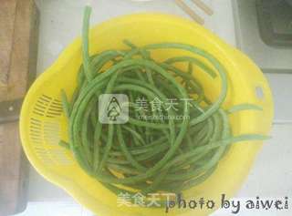 豇豆酿肉的做法步骤:3