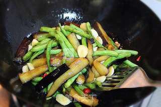 豆角烧茄子的做法步骤:9