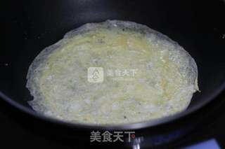 芦笋鸡蛋卷棒棒糖的做法步骤:3