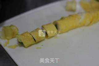芦笋鸡蛋卷棒棒糖的做法步骤:7