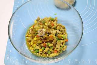 苏式咖喱鸡肉月饼的做法步骤:6