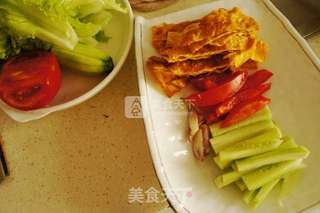 烤肉蛋菜卷的做法步骤:7