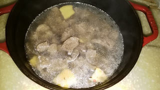 清炖牛肉汤的做法步骤:7
