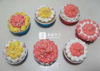海绵杯子裱花蛋糕的做法步骤:23