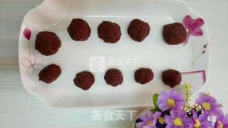 广式豆沙蛋黄月饼(50g模)的做法步骤:9