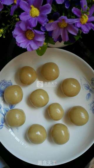 广式豆沙蛋黄月饼(50g模)的做法步骤:12