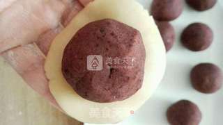 广式豆沙蛋黄月饼(50g模)的做法步骤:13