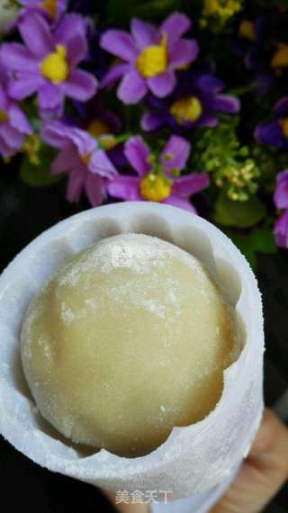 广式豆沙蛋黄月饼(50g模)的做法步骤:15