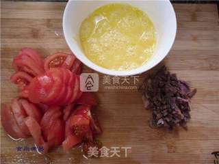 番茄鸡蛋火腿汤的做法步骤:2