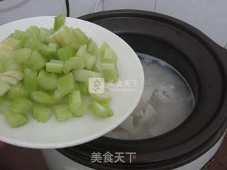 芹菜海鲜砂锅粥的做法步骤:9