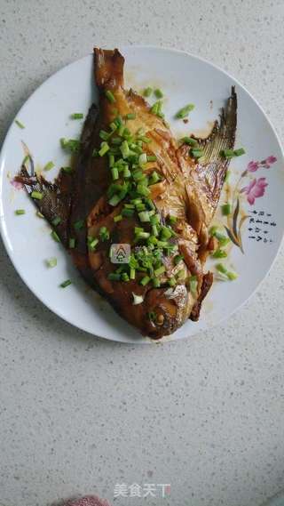 红烧鲳鱼的做法步骤:7