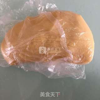 莲蓉蛋黄月饼的做法步骤:6
