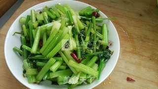 清炒芹菜的做法步骤:7