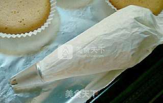 三羊开泰杯子蛋糕的做法步骤:14