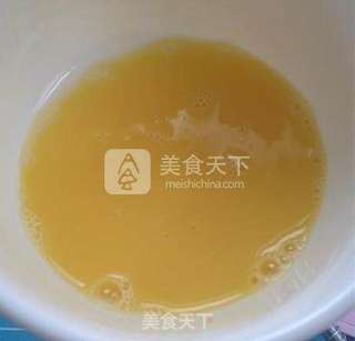 莲蓉蛋黄月饼的做法步骤:6