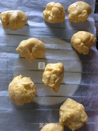 黄金流沙月饼的做法步骤:2