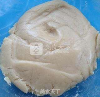莲蓉蛋黄月饼的做法步骤:5