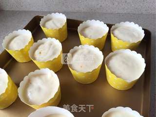 【香橙海绵杯子蛋糕】的做法步骤:10