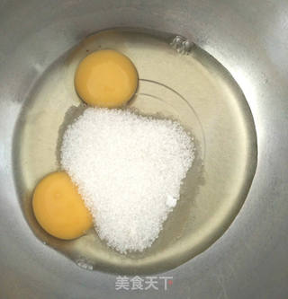 纸杯蛋糕裱花的做法步骤:2