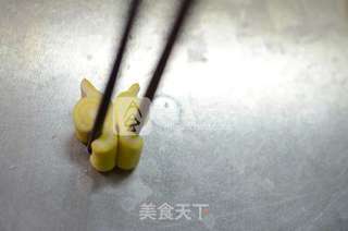 飞不走的宠儿——蝴蝶花卷的做法步骤:10