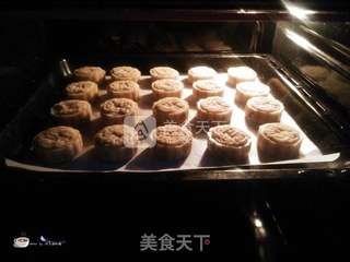 改良版广式五仁月饼的做法步骤:15