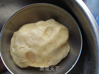 松仁玉米月饼的做法步骤:14