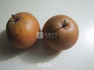 红酒煮雪梨的做法步骤：1