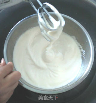 纸杯蛋糕裱花的做法步骤:3