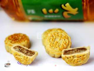 改良版广式五仁月饼的做法步骤:18